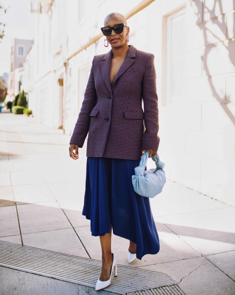 The perfect white sneakers for ladies – and  put on them